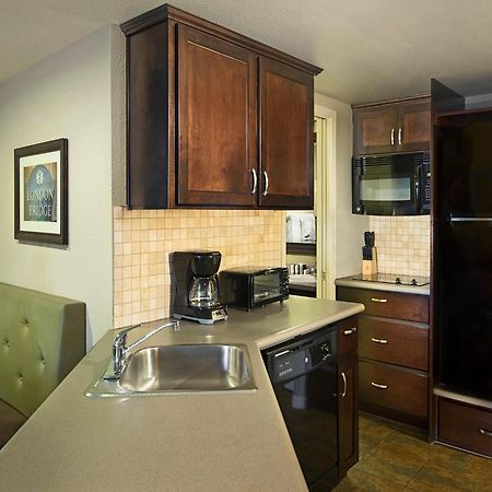 לייק הבאסו סיטי London Bridge Resort מראה חיצוני תמונה